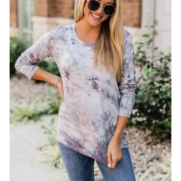 SURPRISING STATEMENT TIE DYE GREY BLOUSE - Picture 7 of 8